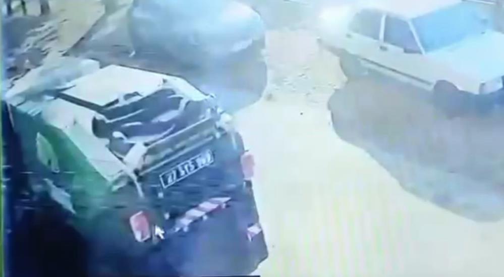 Bileziklerin Supurulme Ani Kamerada 40 Ton Cop Arasinda Altin Aradilar (5)