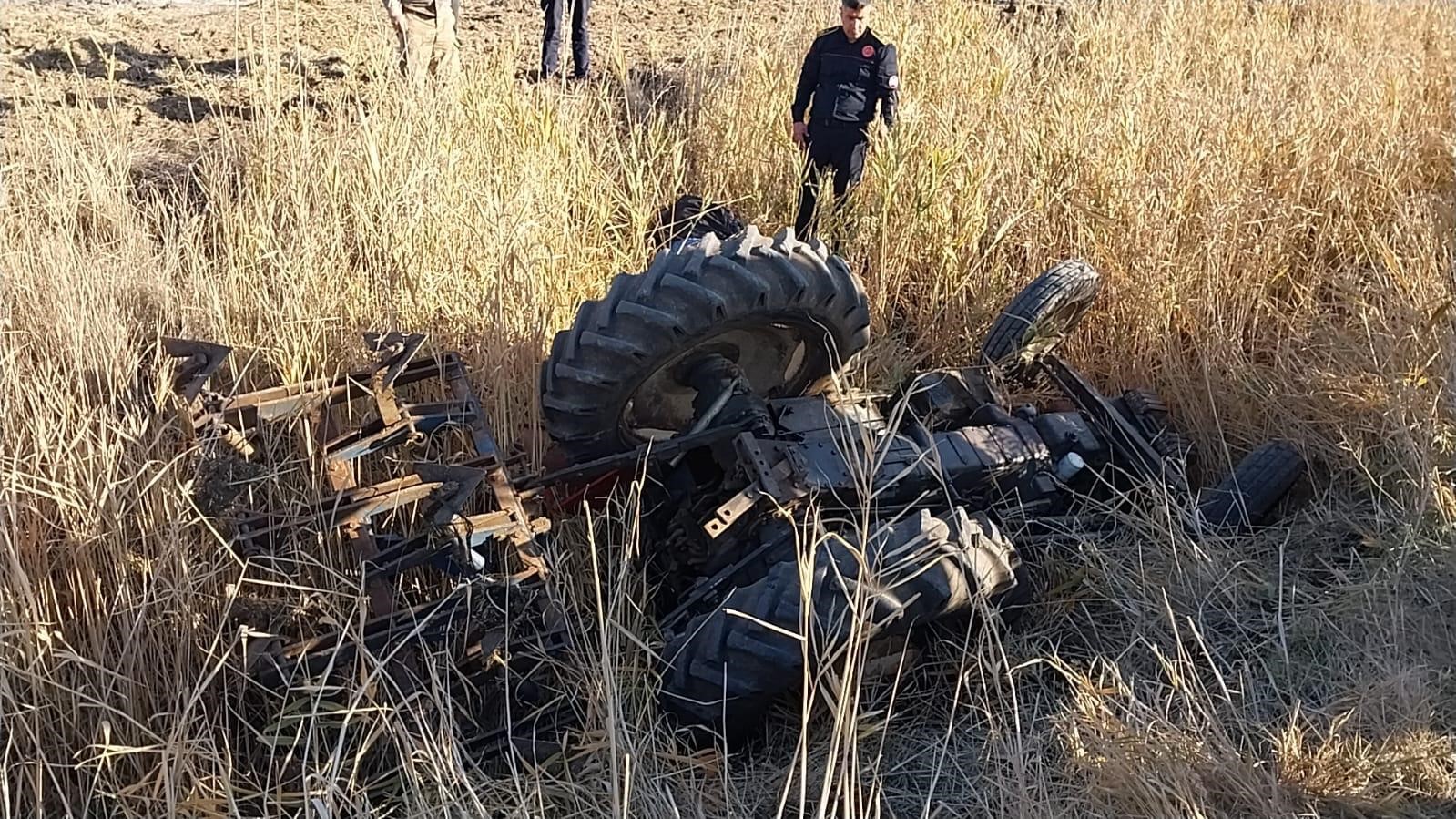 Bir Anlık Kontrol Kaybı Hayatına Mal Oldu Traktör Devrildi, Çiftçi Hayatını Kaybetti (7)