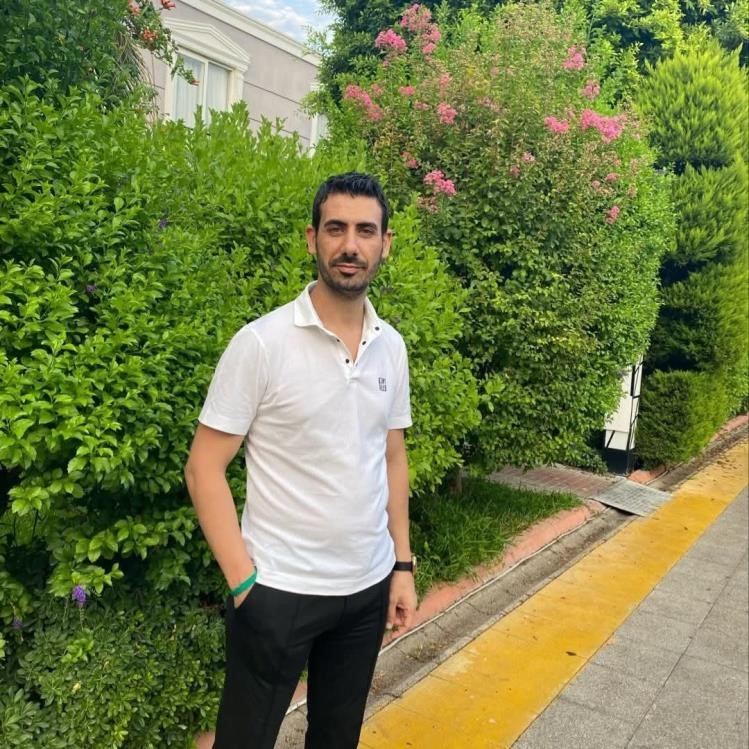 Bir Gün Önce Darbedildi, Ertesi Gün Marketini Bastı 1 Ölü! (4)