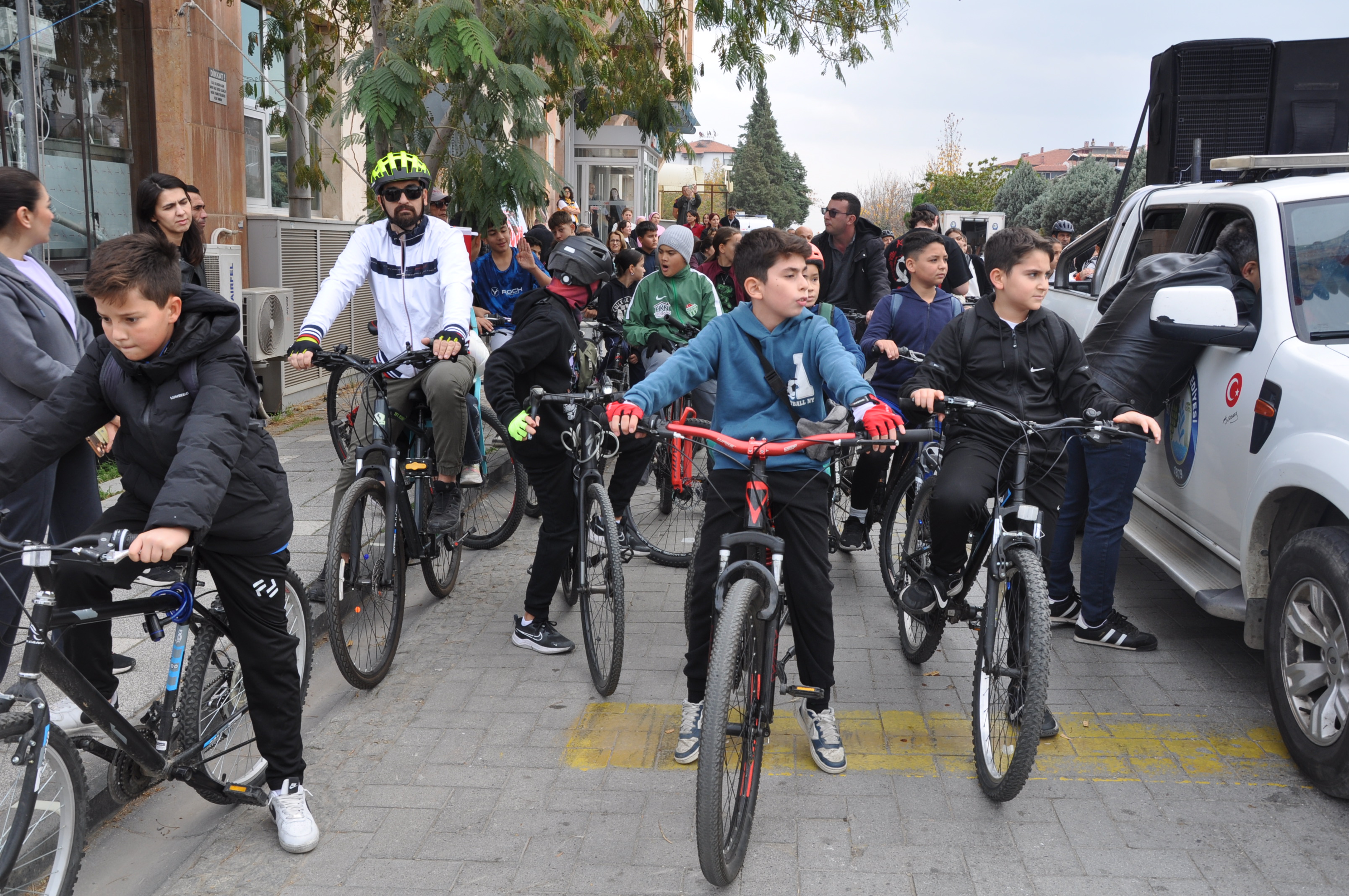 Bi̇si̇klet Turu (2)