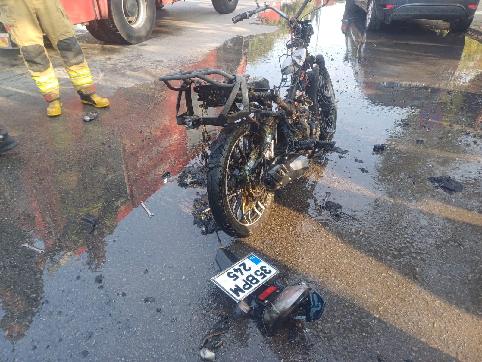 C1B5240E B898 4Fcc Baab D12Ff1B45Ee7