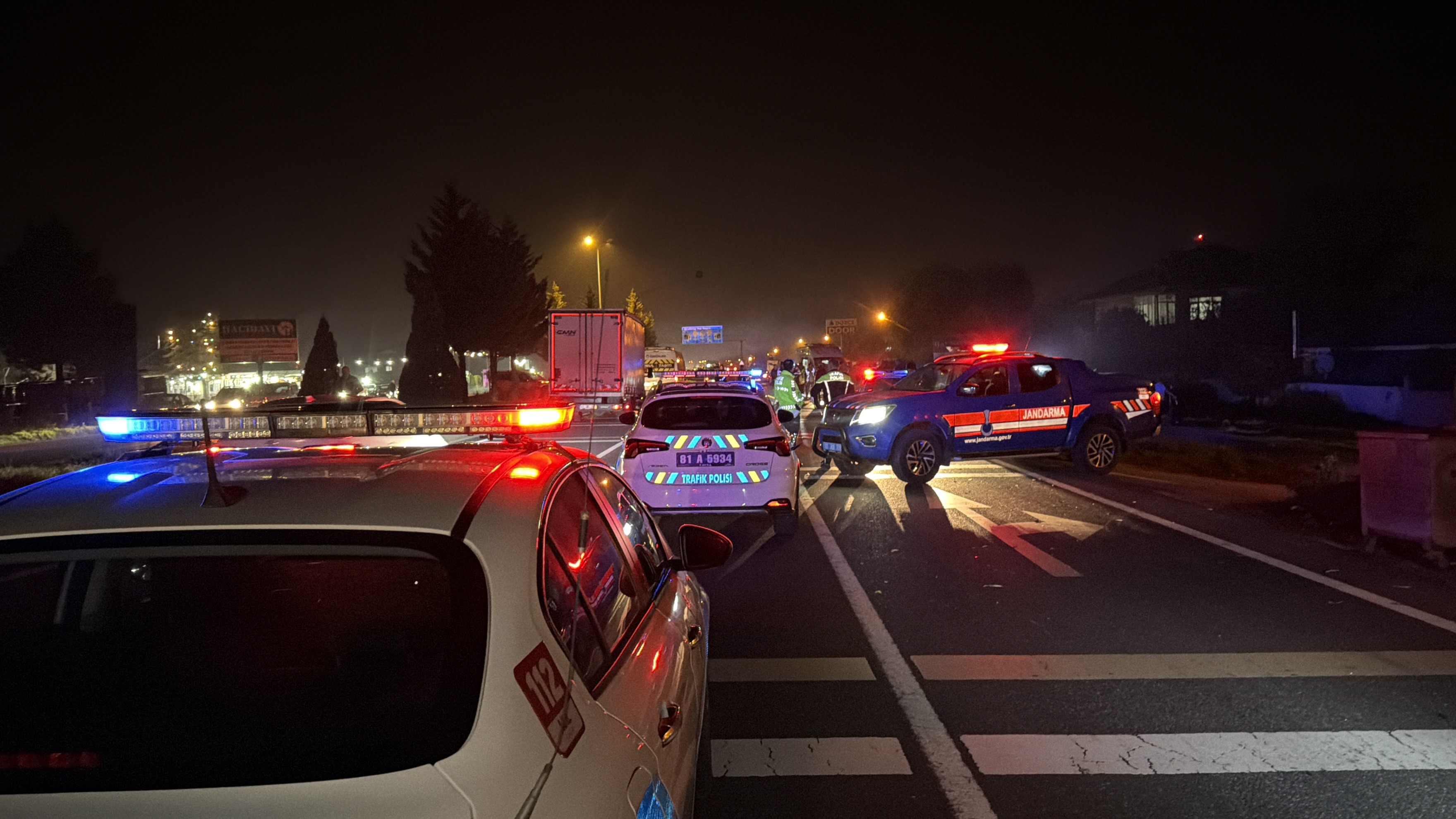 D 100'De Yürek Yakan Kaza Yaşlı Kadın 200 Metre Sürüklenerek Hayatını Kaybetti (2)