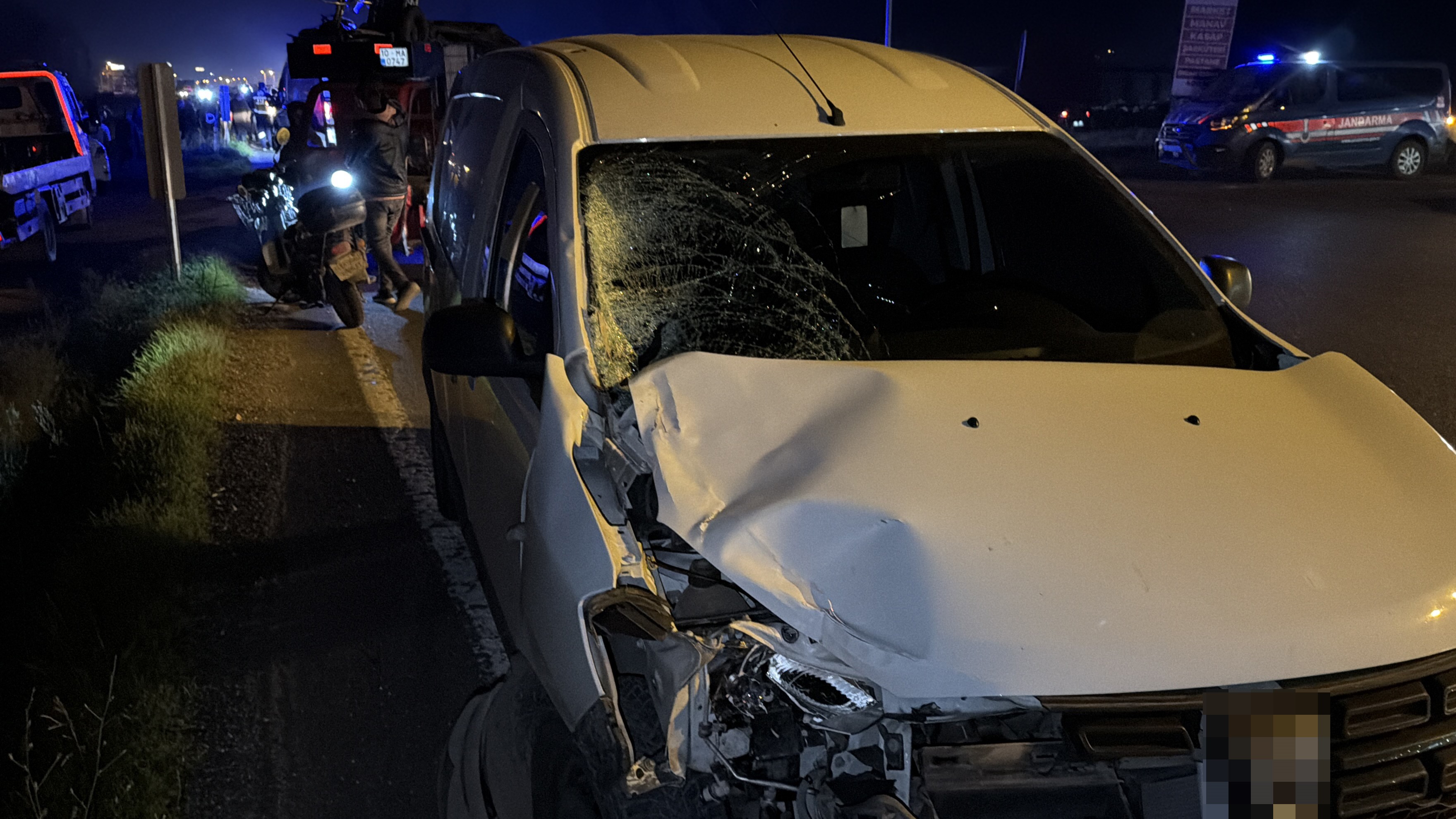 D 100'De Yürek Yakan Kaza Yaşlı Kadın 200 Metre Sürüklenerek Hayatını Kaybetti (3)