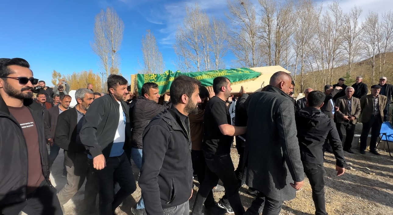 Dehşet Kazada Ölü Sayısı Artıyor Yaralı Kadından Acı Haber Geldi, Ölü Sayısı 4’E Yükseldi (6)