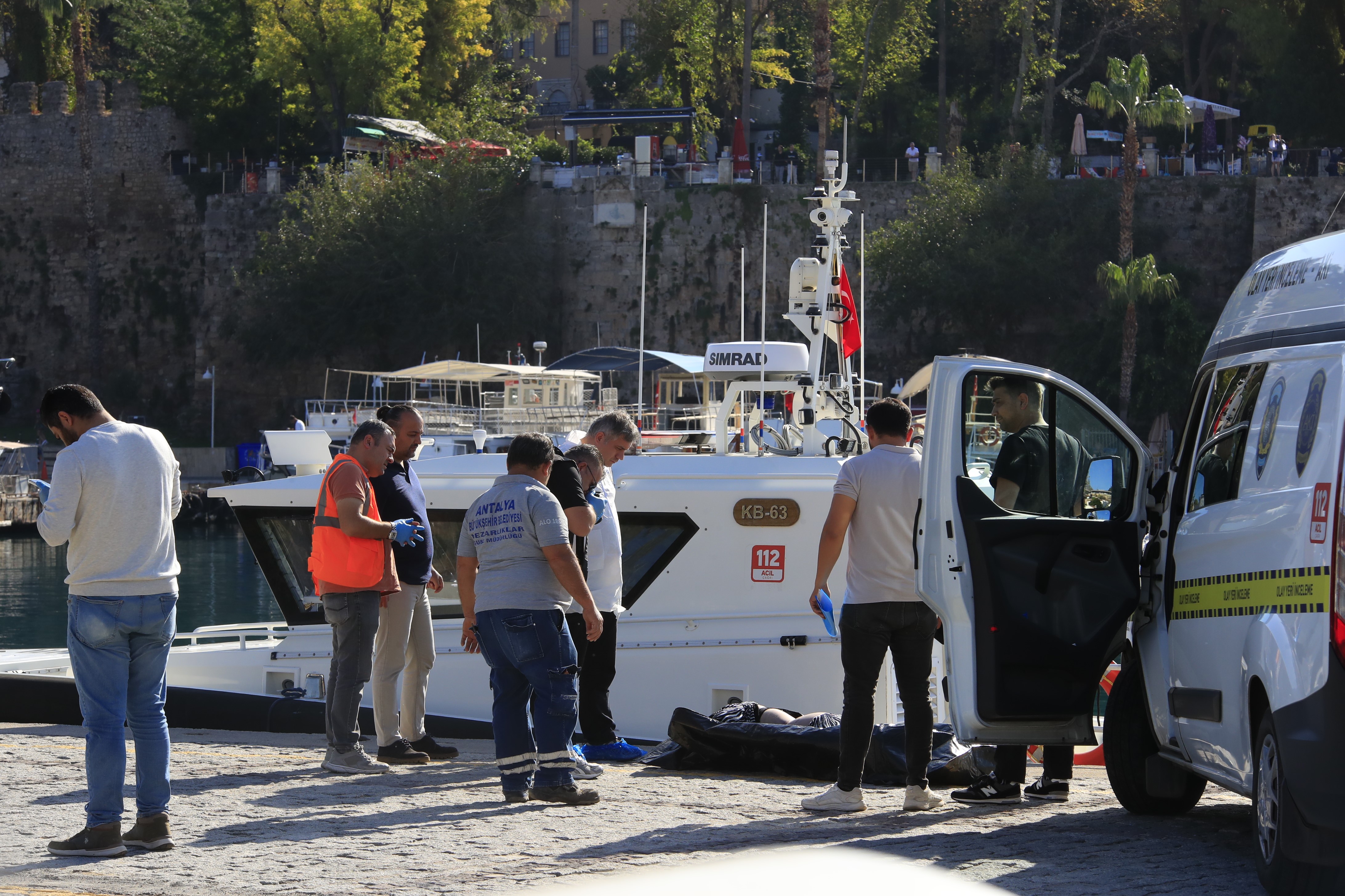 Denizden Gelen Acı Haber Kimliği Belirsiz Genç Kız Cesedi Bulundu (4)