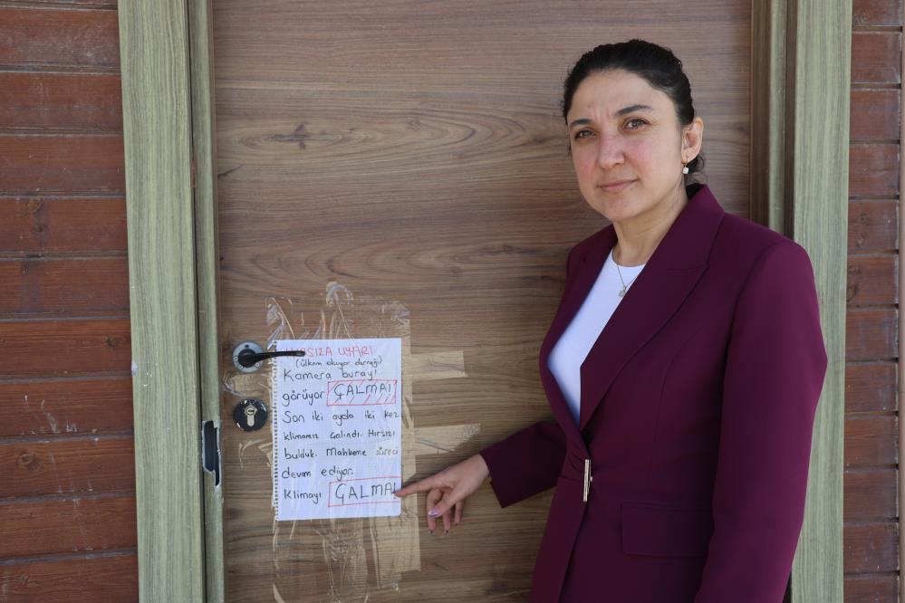 Depremzede Ogrencilerin Kutuphanesinde 2 Ayda 2 Klima Hirsizligi Dernekten Hirsiza Not (5)