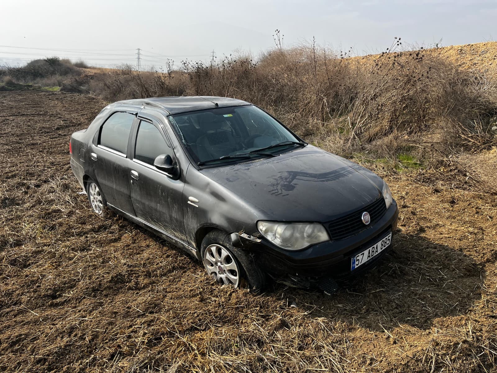 Direksiyon Eğitimi Faciayla Bitti Otomobil Şarampole Yuvarlandı (2)