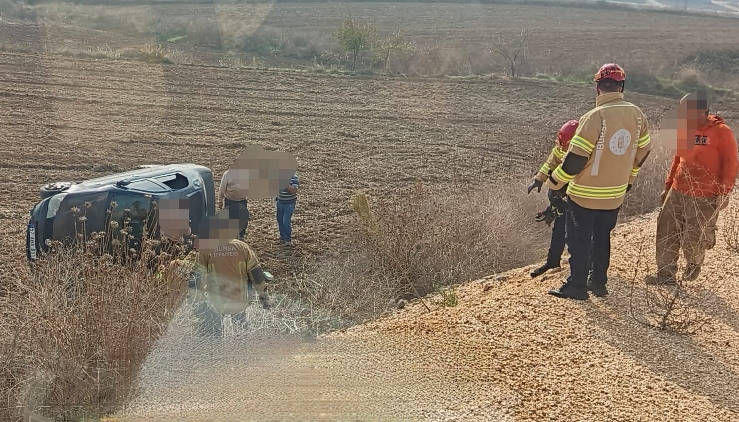 Direksiyon Eğitimi Faciayla Bitti Otomobil Şarampole Yuvarlandı (3)