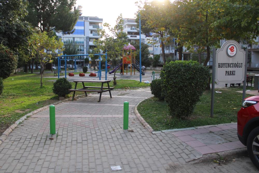 Disariya Cagirip Lise Onunu Savas Alanina Cevirdiler Bicakli Saldirida 2 Ogrenci Yaralandi (3)