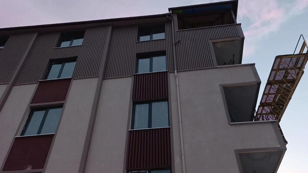 Ekmek Kavgasi Olumle Bitti 24 Yasindaki Isci Asansor Bosluguna Duserek Hayatini Kaybetti (3)