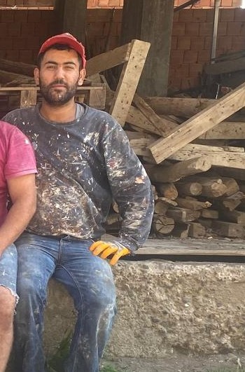 Ekmek Kavgasi Olumle Bitti 24 Yasindaki Isci Asansor Bosluguna Duserek Hayatini Kaybetti (4)