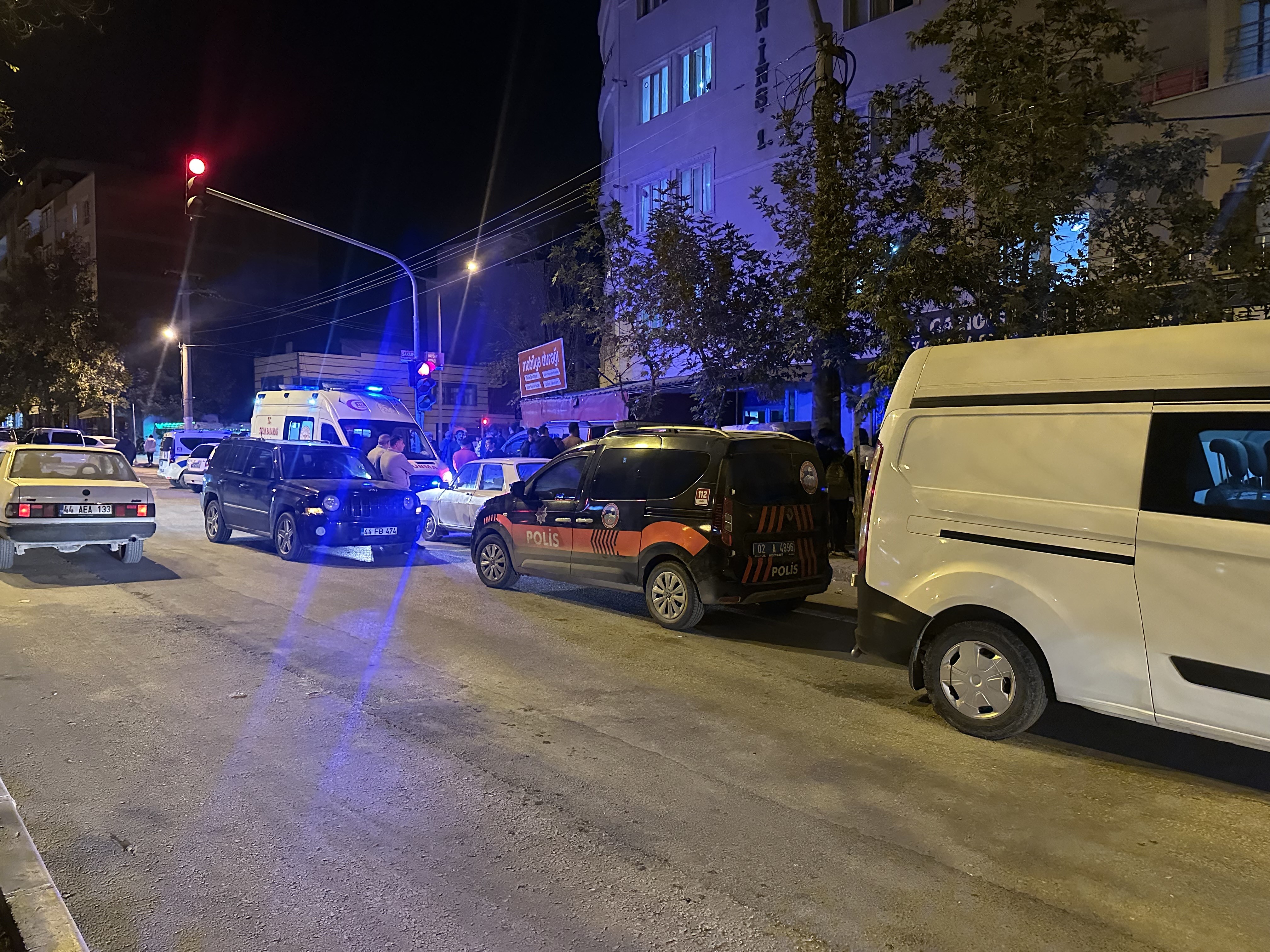 Evde Dehşet Beş Çocuk Babası Adam Evinde Tabancayla Canına Kıydı (3)