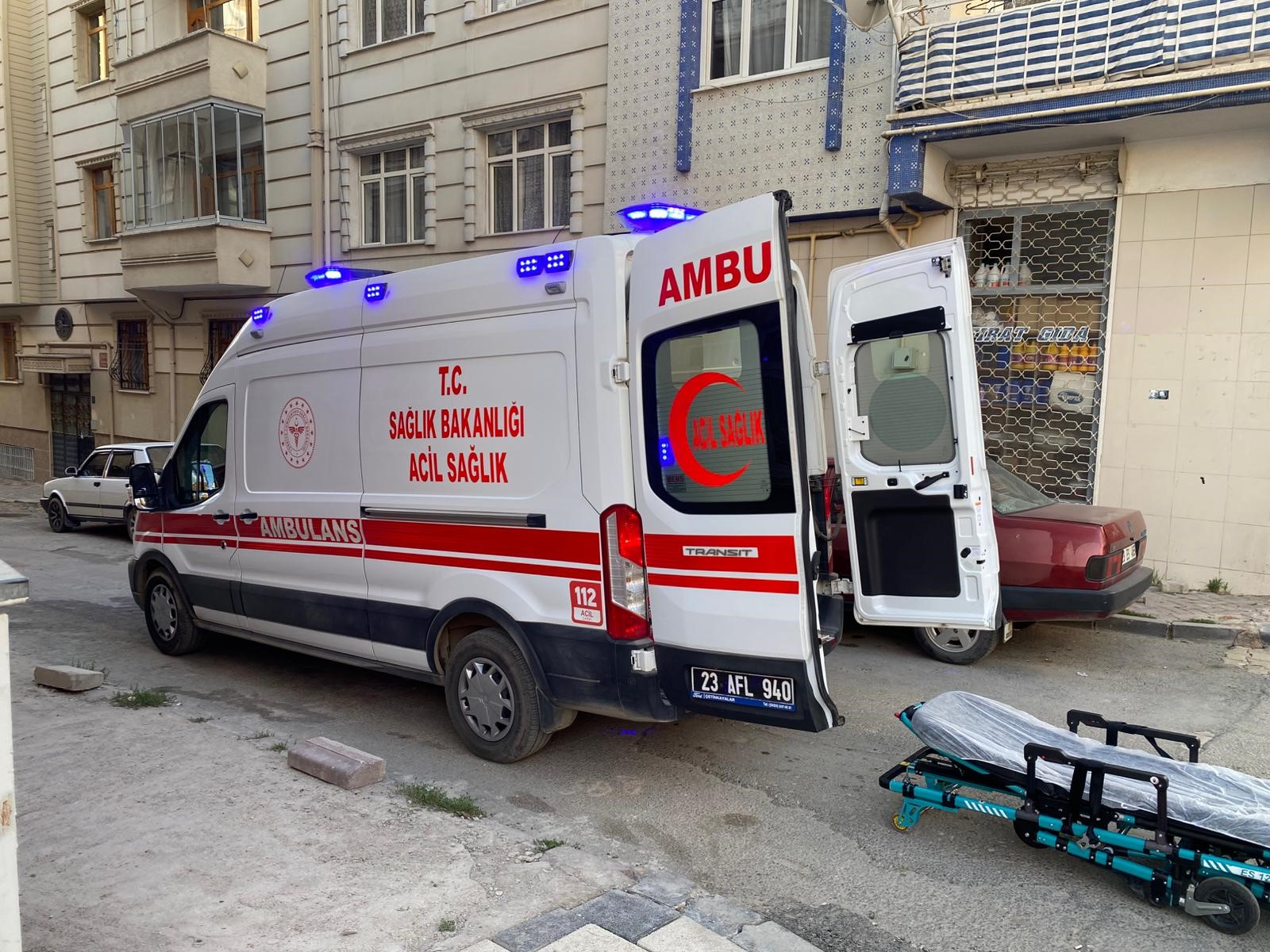 Evde Yaşanan Korku Dolu Anlar Bunalıma Giren Kadın Yaşam Mücadelesi Veriyor (4)