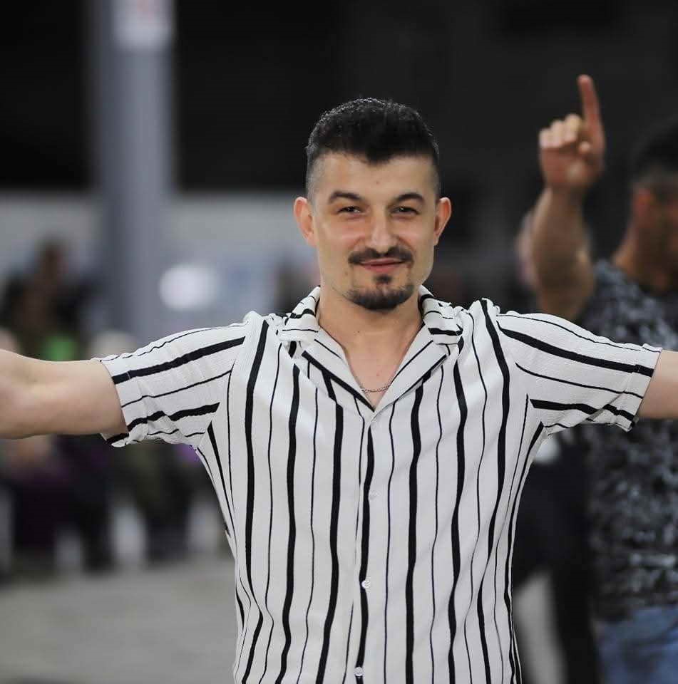 Evlatlıktan Reddedilince Katliam Yaptı! Emekli Polis Kahvehaneyi Bastı, 2 Kişi Hayatını Kaybetti (3)