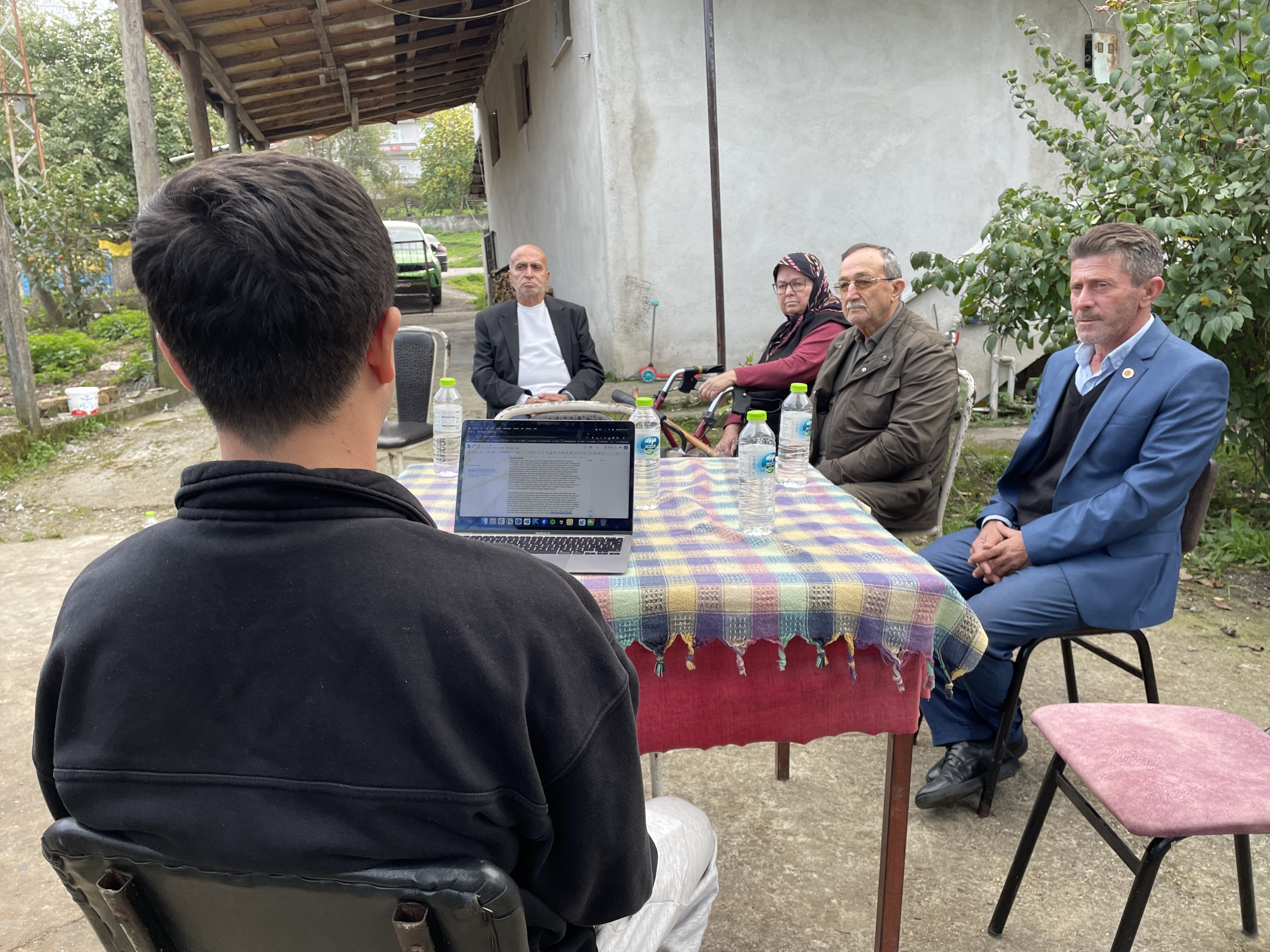 Evlatlıktan Reddedilince Katliam Yaptı! Emekli Polis Kahvehaneyi Bastı, 2 Kişi Hayatını Kaybetti (6)