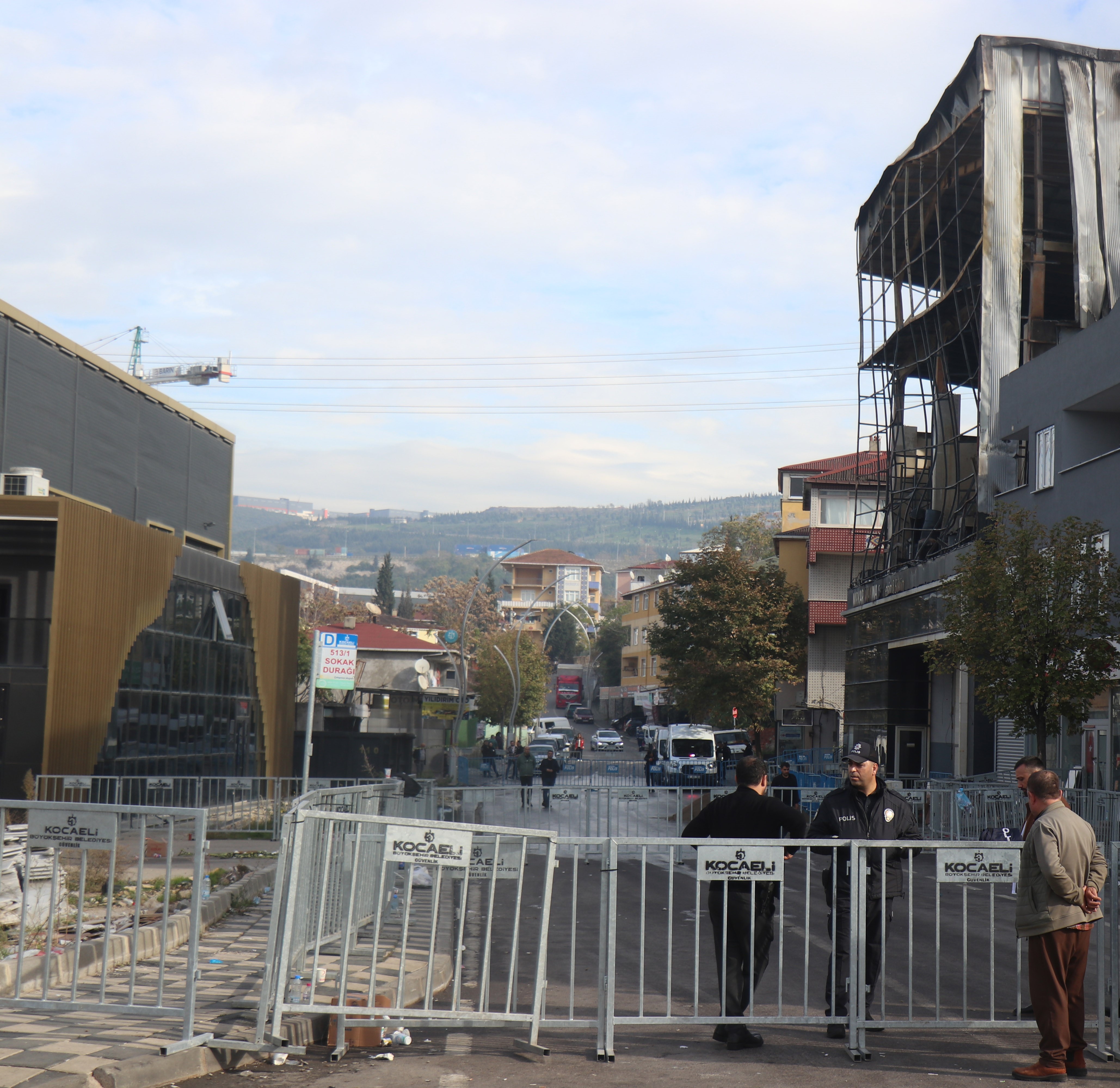 Facia Anı Kaydedildi 6 Kişinin Can Verdiği Yangında Yeni Görüntüler Ortaya Çıktı (4)