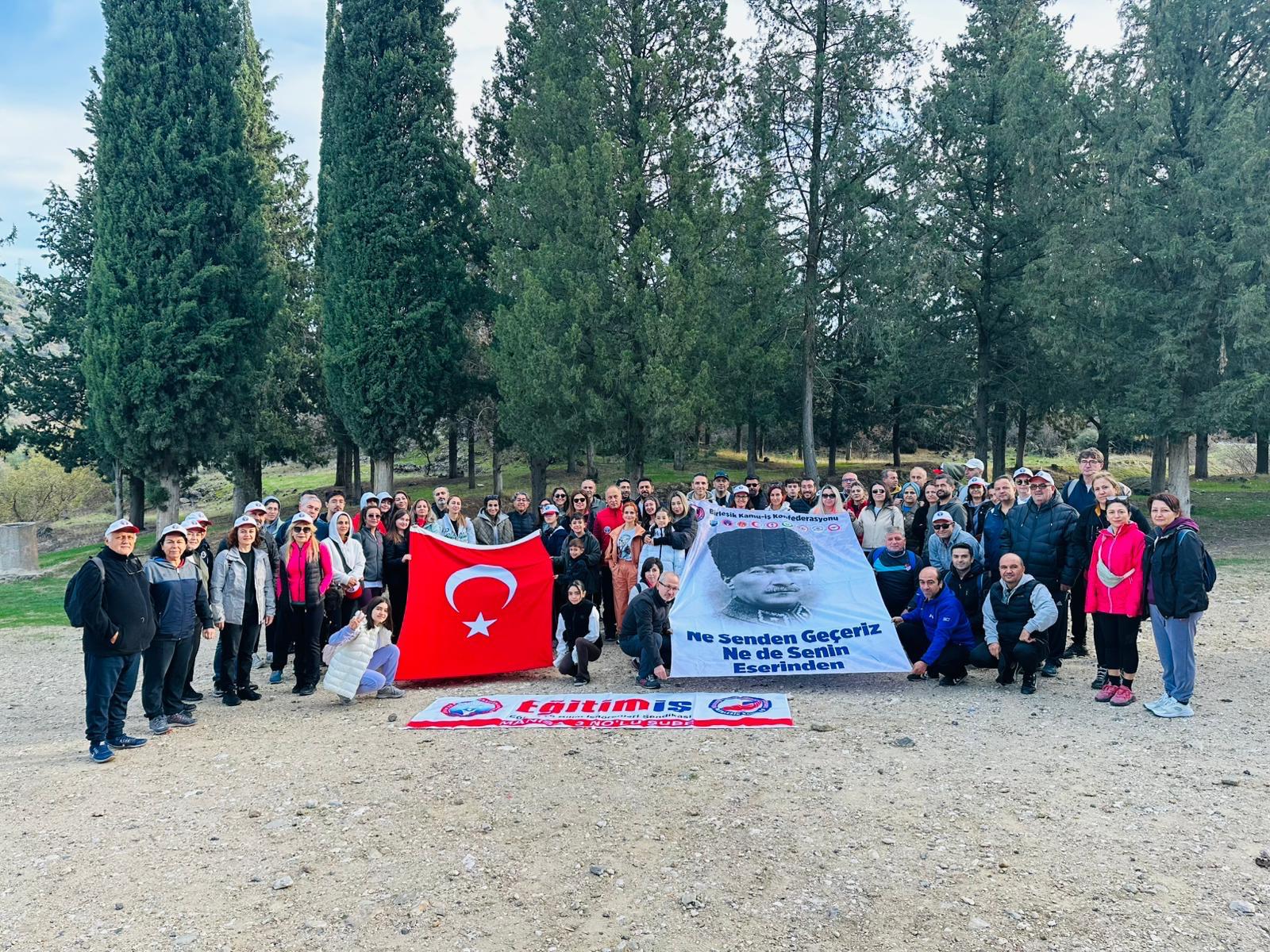 Fb4B3F2A 3F04 4Ccb 8F3D 4B355F8C93B7