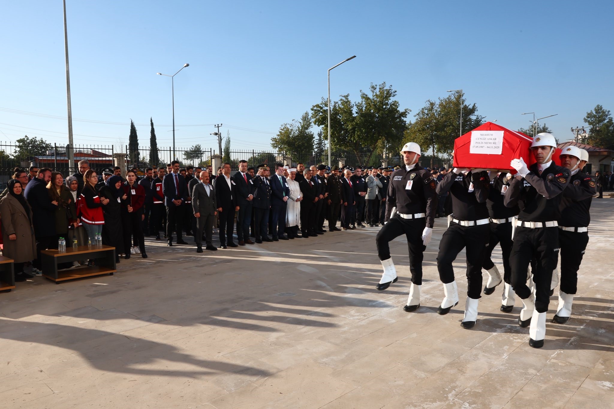 Feci Kazadan 6 Gün Sonra Acı Haber Polis Memuru Yaşam Savaşını Kaybetti (5)