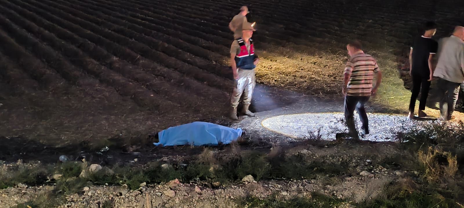 Feci Son Teker Patlamasi Canindan Etti (2)