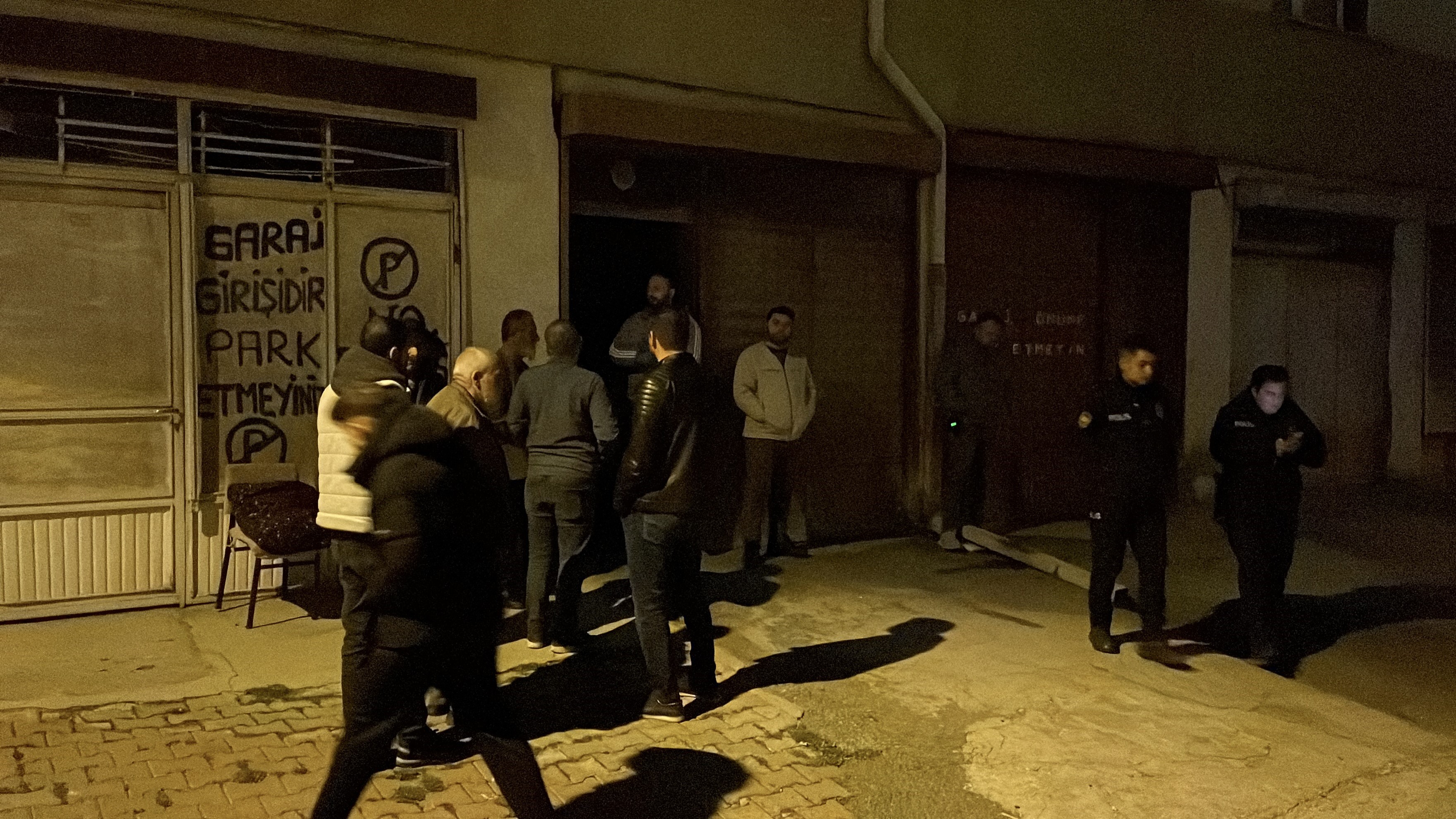 Garajda Korkunç Manzara 76 Yaşındaki Adam Otomobilinde Ölü Bulundu (4)