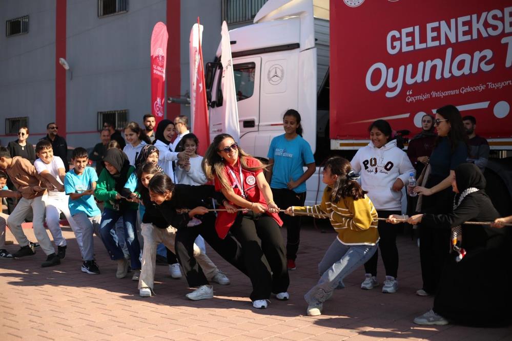 Geleneksel Oyunlar Tırı Manisa’ya Geliyor (1)