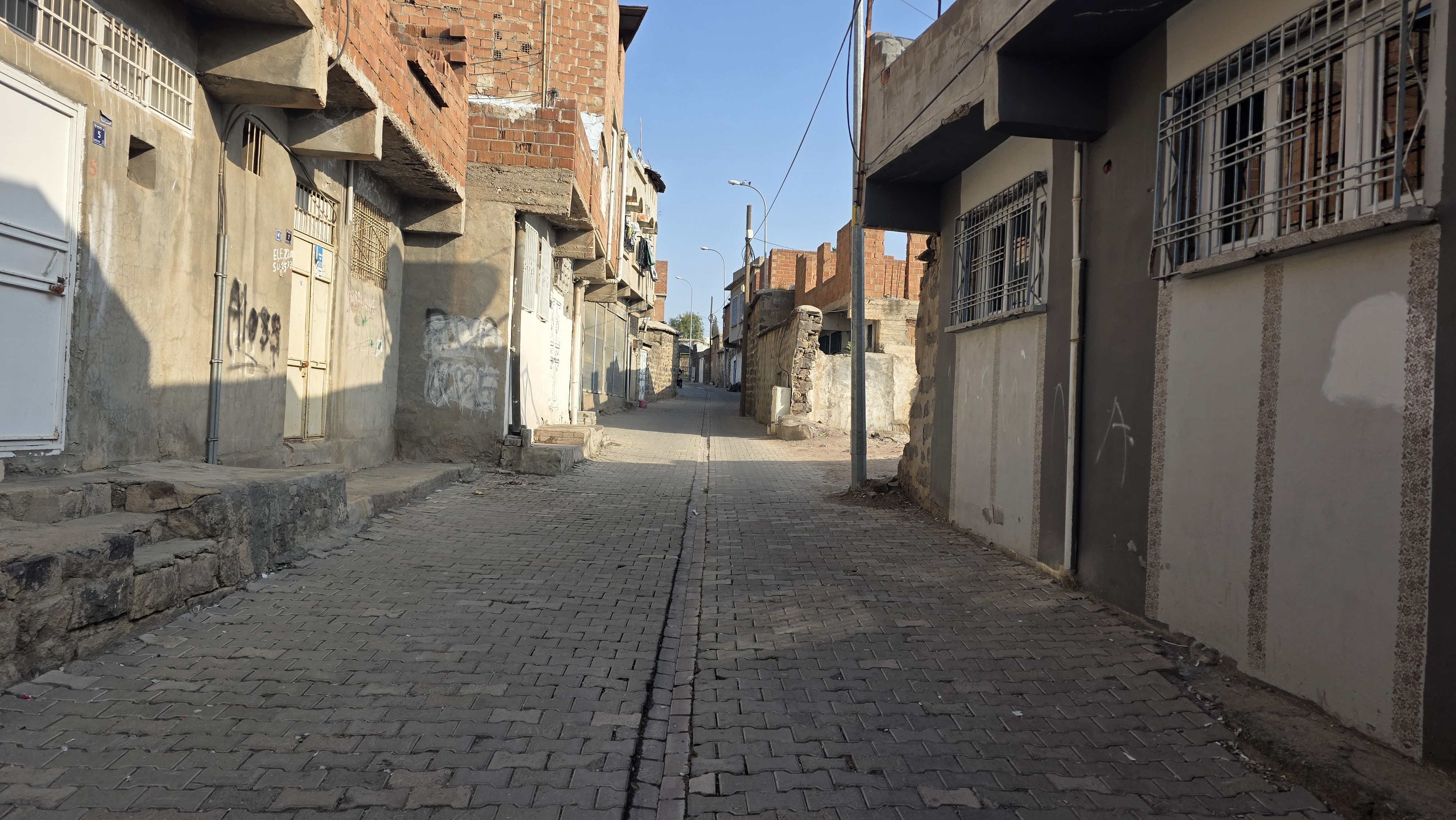 Husumetli Aileler Birbirine Kurşun Yağdırdı! 1 Kişi Öldü, 8 Kişi Gözaltında (5)