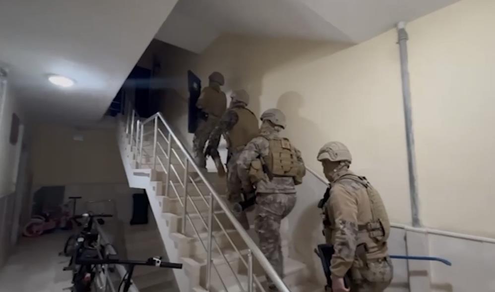 Iki Suc Imparatorlugu Cokertildi Milyonluk Mal Varliklarina Bloke (3)