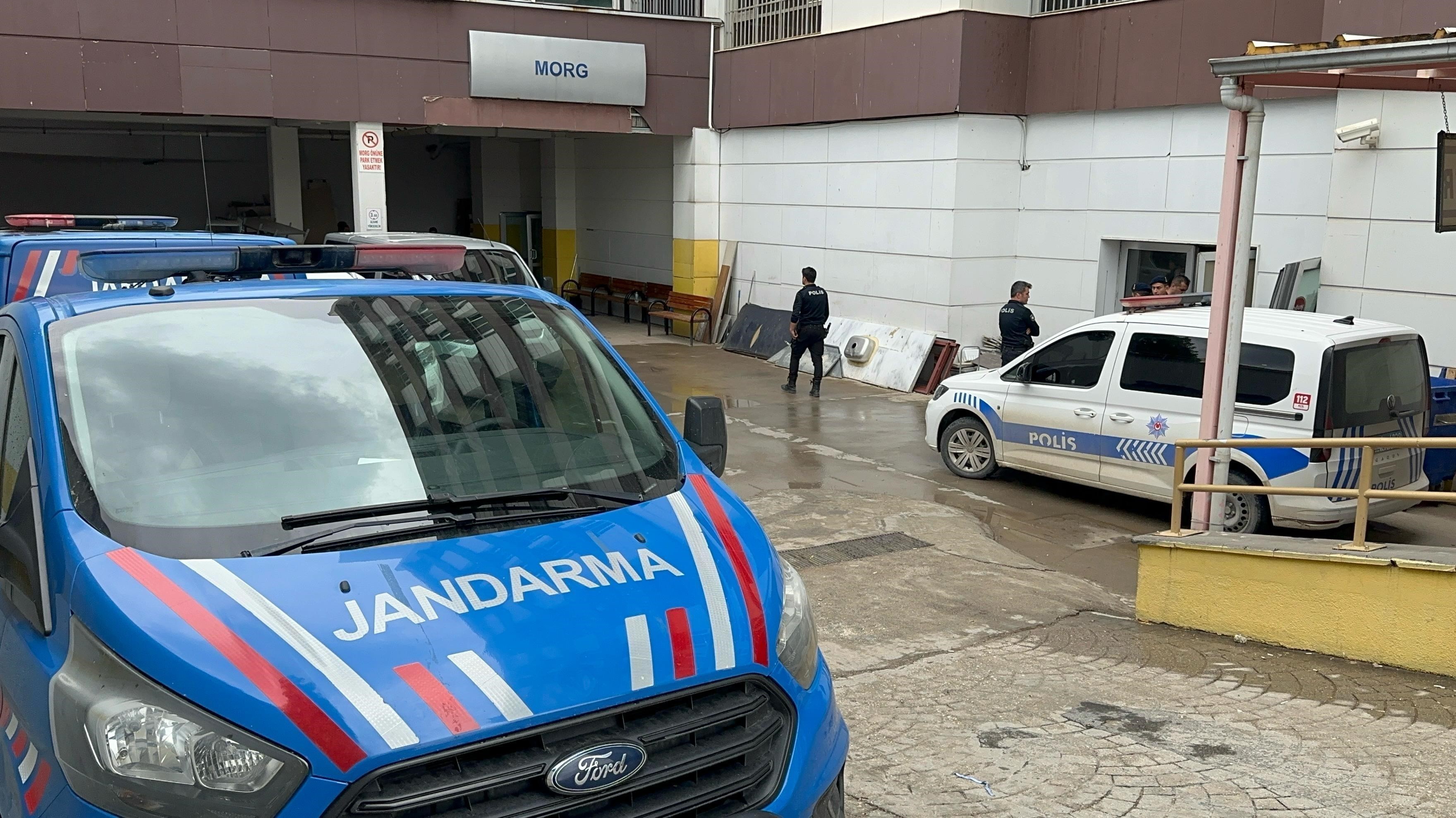 İş Makinesi Bir Anda Sustu Operatör Direksiyon Başında Ölü Bulundu (2)