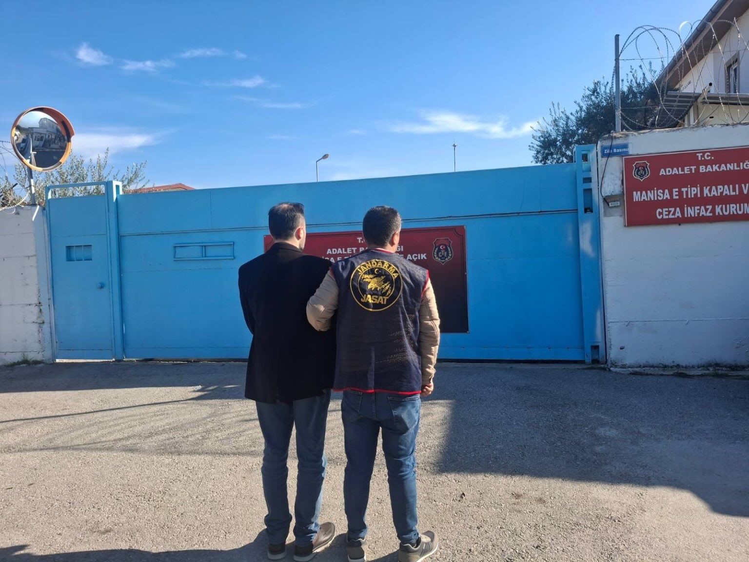 Jandarmadan Buyuk Basari Feto Ve Yagma Zanlilari Cezaevine Gonderildi (2)