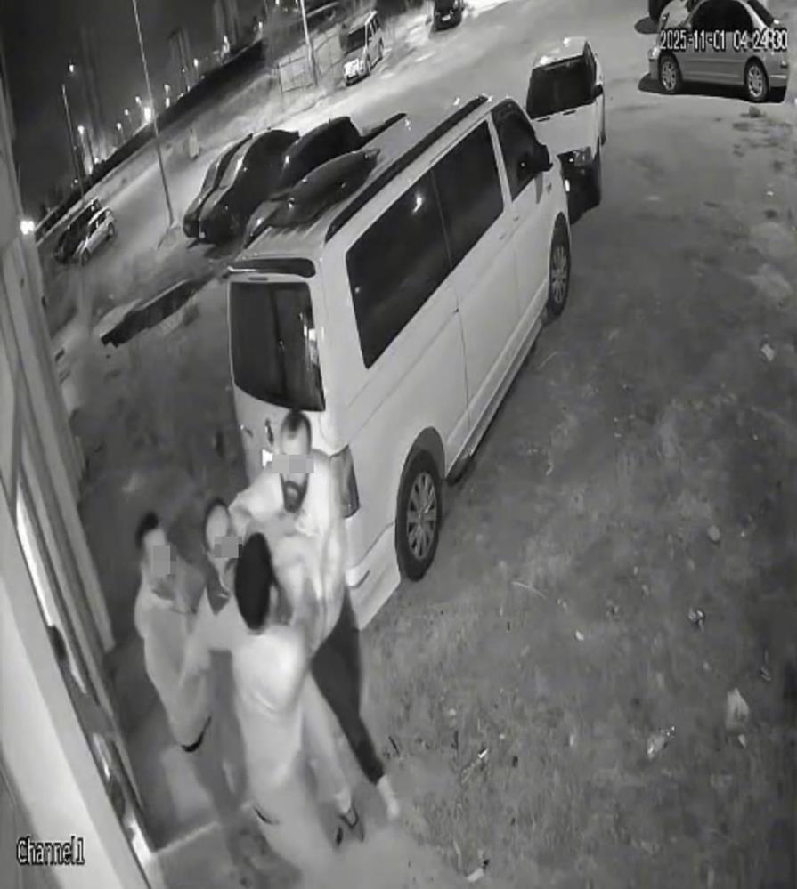 Kacamazsin Diyerek Saldirdilar Bosanma Krizi Kanli Bitti Kukla Sanatcisi Ve Oglu Hasta (3)