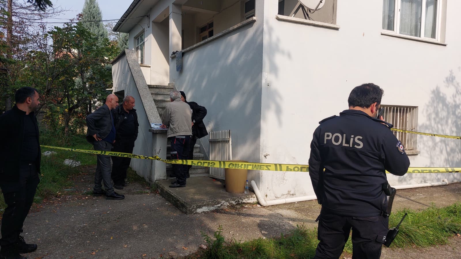 Kapiyi Caldi Acan Olmadi Iceri Girince Korkunc Manzarayla Karsilasti (3)