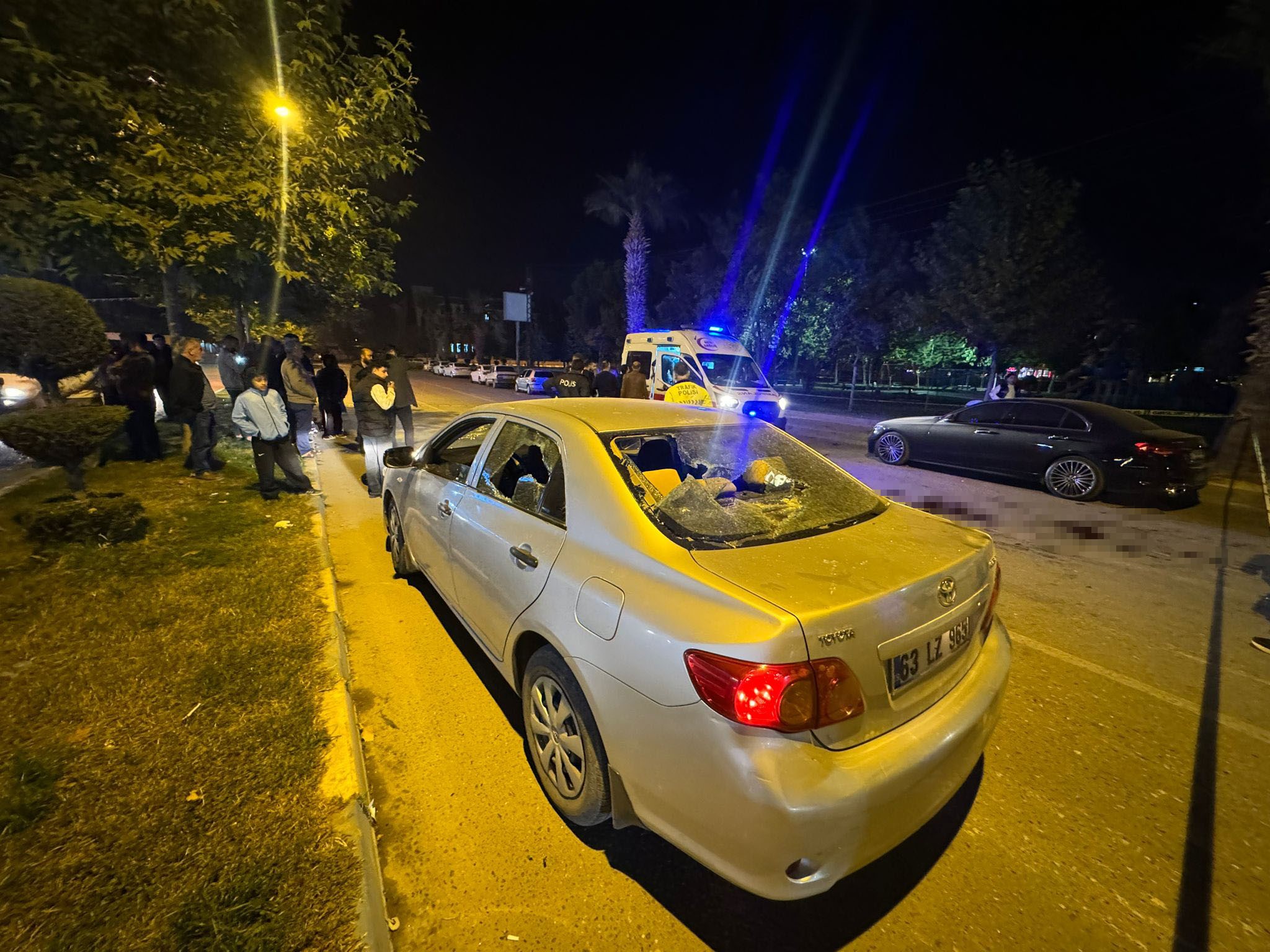 Kardeşler Arasındaki Tartışma Büyüdü Taş, Sopa Ve Bıçaklar Konuştu; 1’I Ağır 4 Yaralı (2)