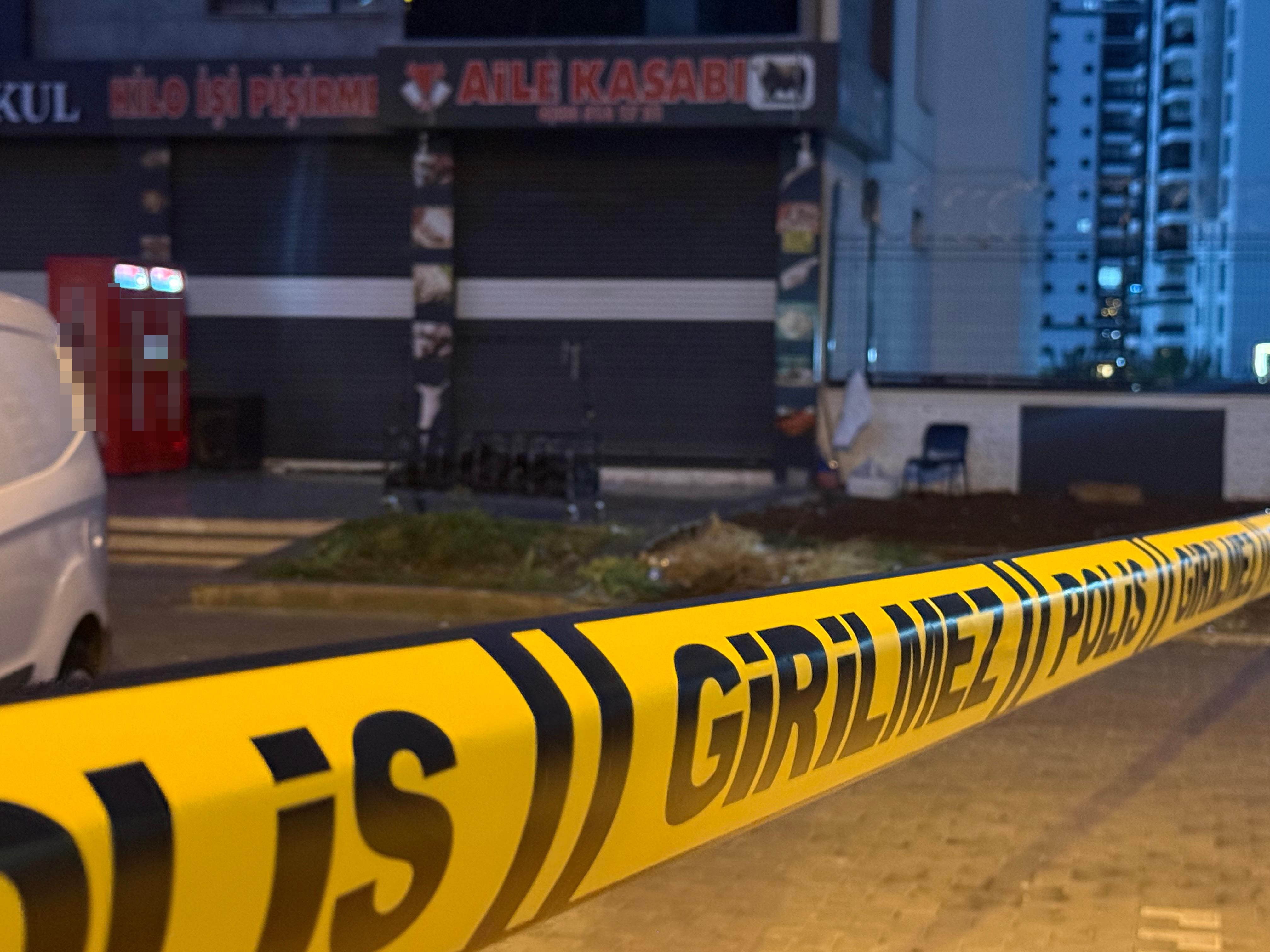 Kasap Dükkanında Kanlı Hesaplaşma! İki Grup Arasındaki Silahlı Çatışmada 2 Ölü, 2 Yaralı (2)