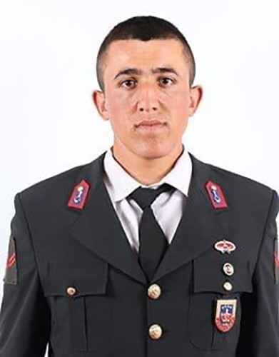 Kayalıklarda Son Bulan Yolculuk Uzman Çavuş Ve 6 Aylık Hamile Eşi Hayatını Kaybetti (2)