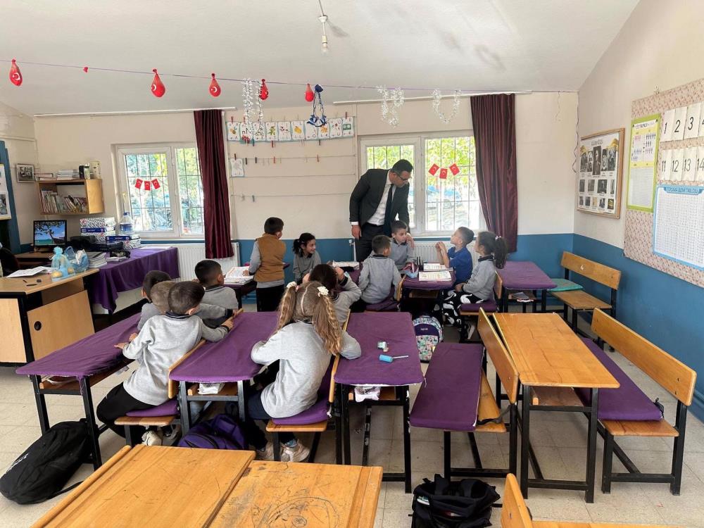 Kaymakam Halil Dalak, Sığırtmaçlı’da Vatandaşı Dinledi (3)