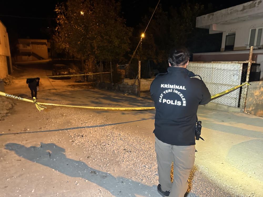 Kisa Surede Buyuyen Kavga Silahli Catismaya Donustu 1 Agir Yarali (1)