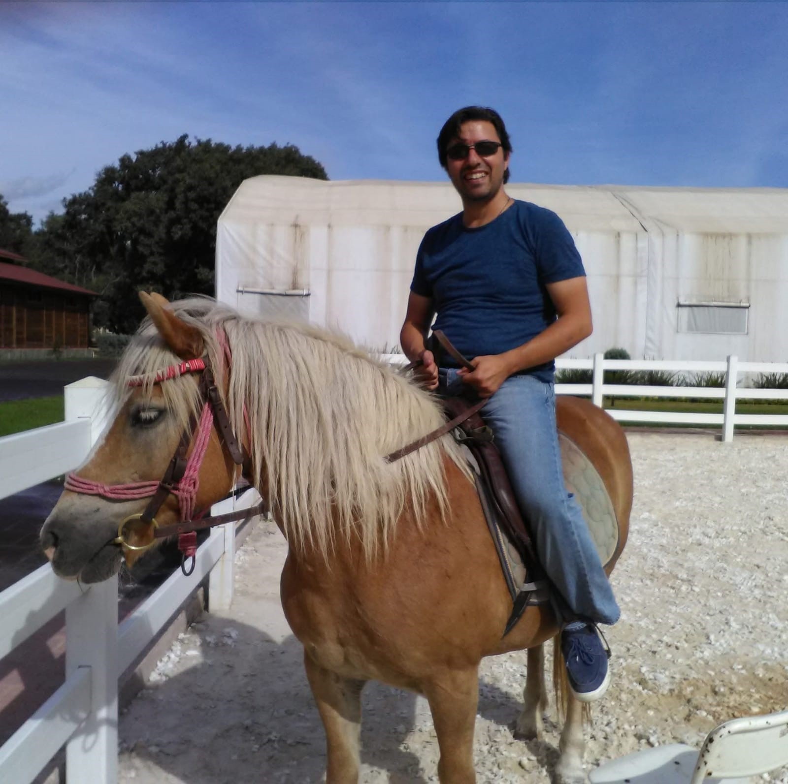 Komşular Şüphelendi, Polis Kapıyı Açtı Acı Gerçek Ortaya Çıktı (4)