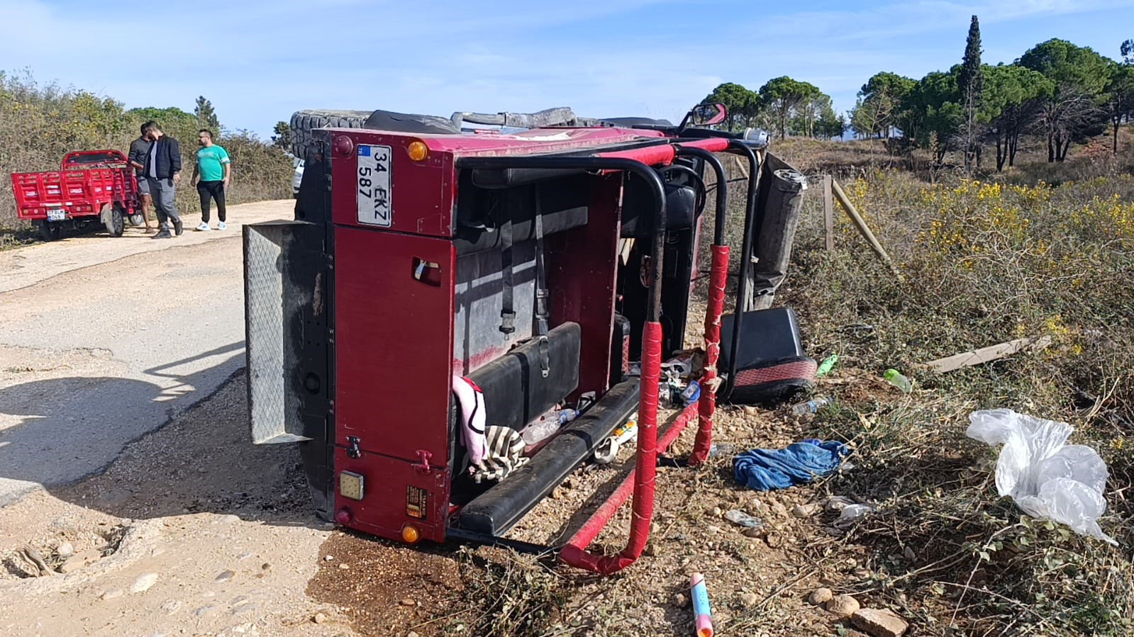 Korku Dolu Anlar! Safari Aracı Takla Attı, 9 Yaralı (10)