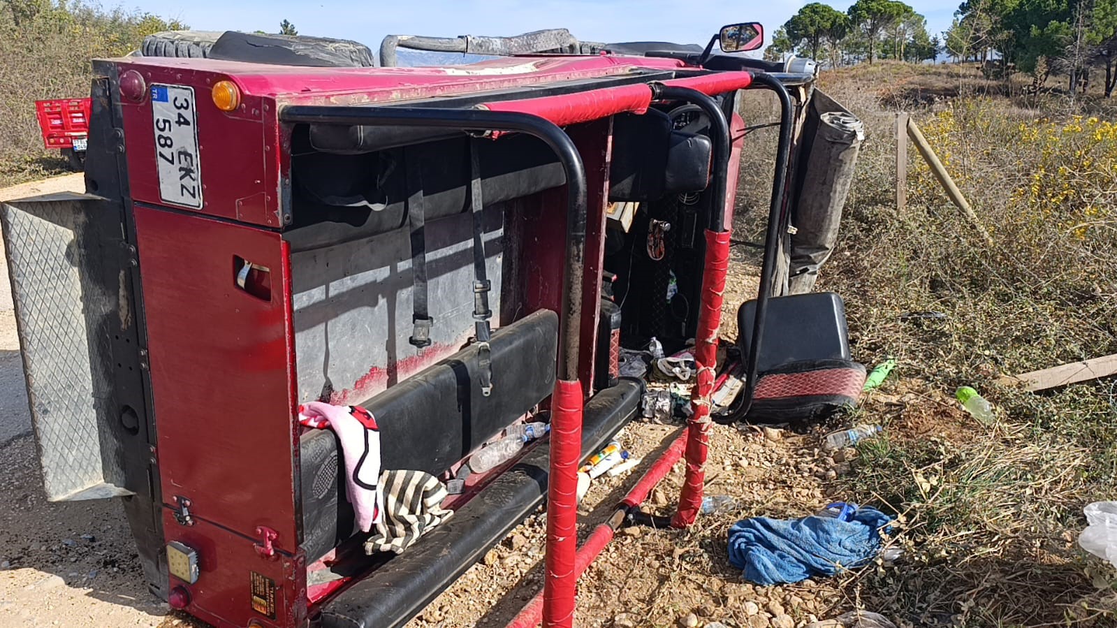 Korku Dolu Anlar! Safari Aracı Takla Attı, 9 Yaralı (7)