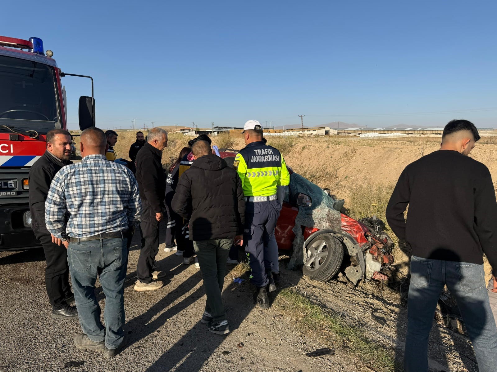 Korkunç Çarpışma Araç Içinde Sıkışan Sürücü Öldü (2)