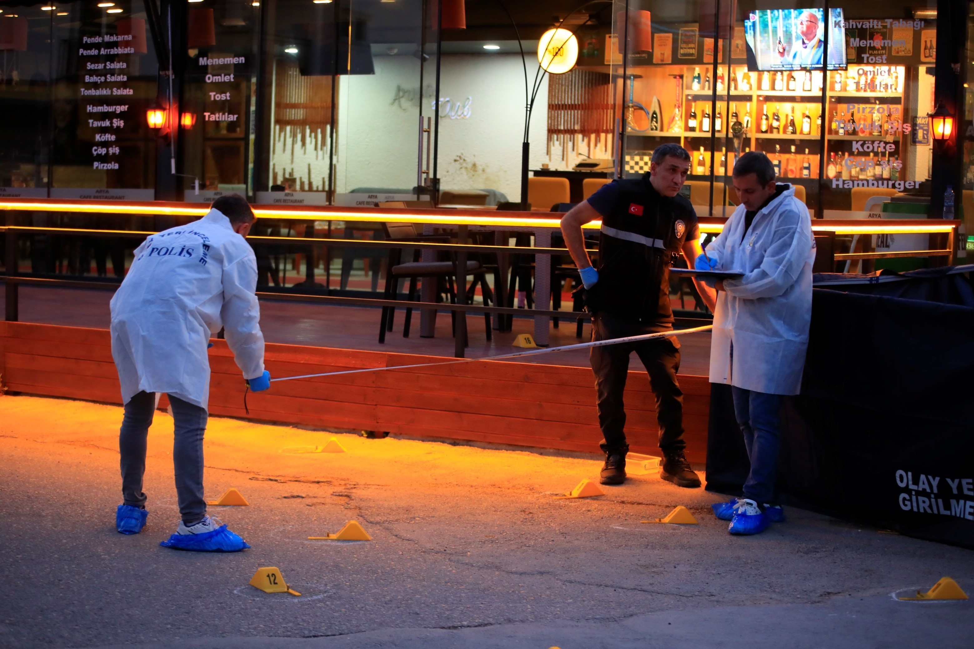 Kuzenini Defalarca Ateş Ederek Öldürdü! İnfaz Görüntüleri Ortaya Çıktı (6)