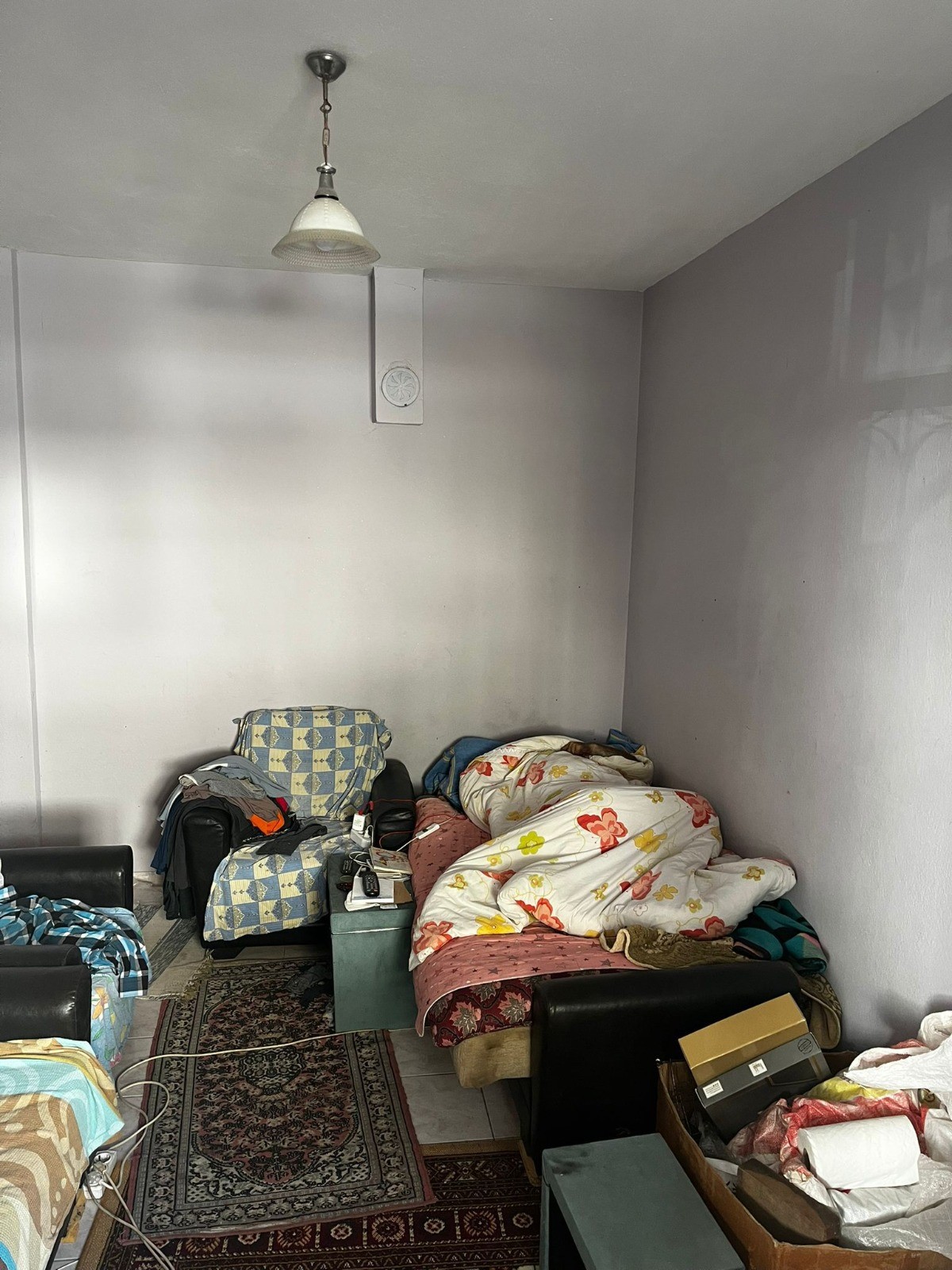 Mahalleyi Saran Koku Gerçeği Ortaya Çıkardı Evde Çürümeye Başlamış Ceset Bulundu (2)