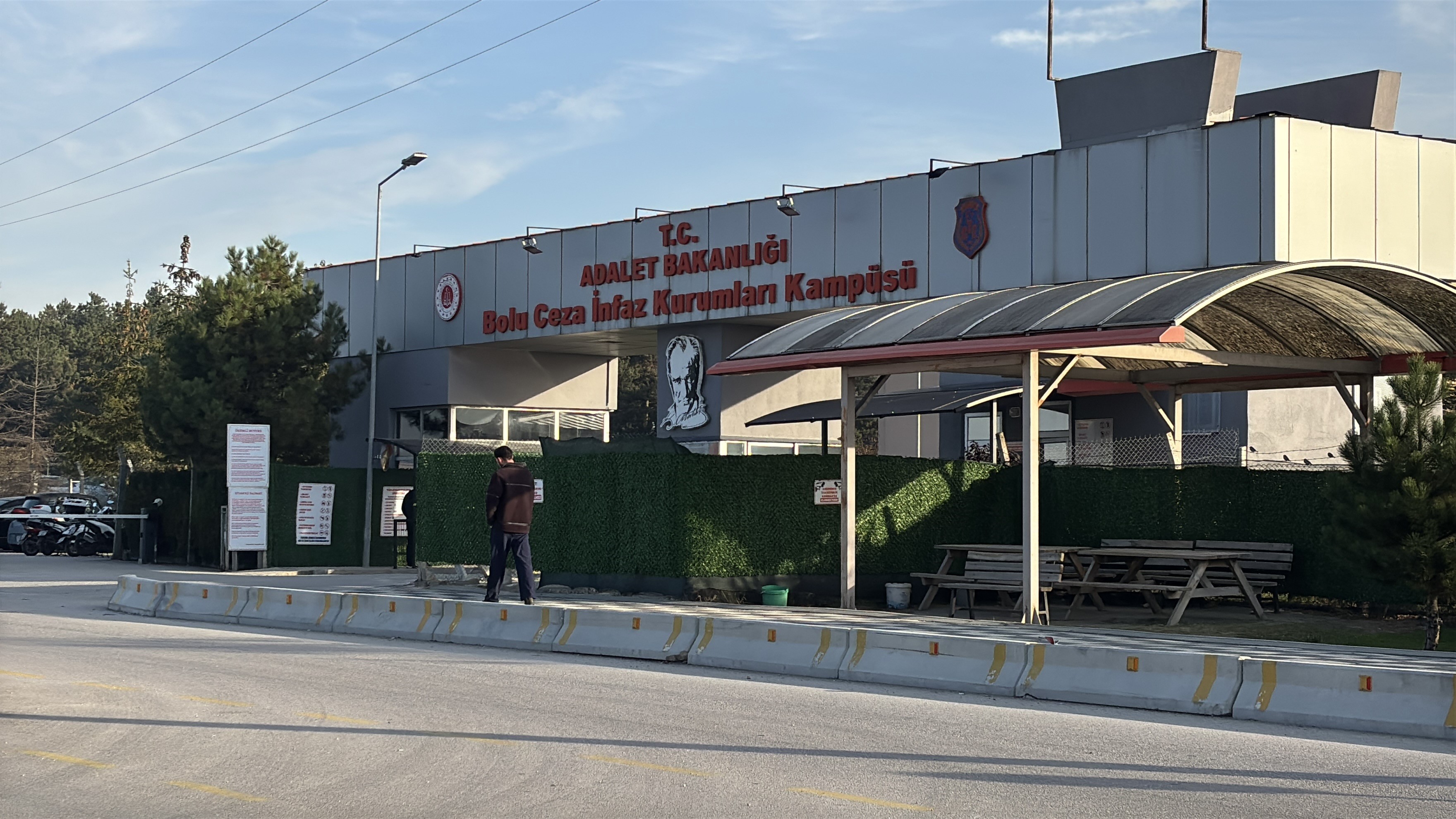 Mahkum, Açık Görüşte 4 Yaşındaki Kızını Dövdü! Ağır Yaralanan Kızdan Iyi Haber (5)