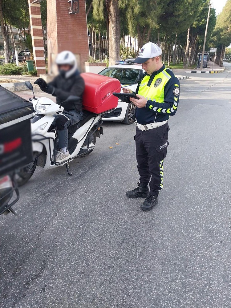 Manisa’da 3 Günlük Motosiklet Denetiminde 696 Sürücüye Ceza (3)