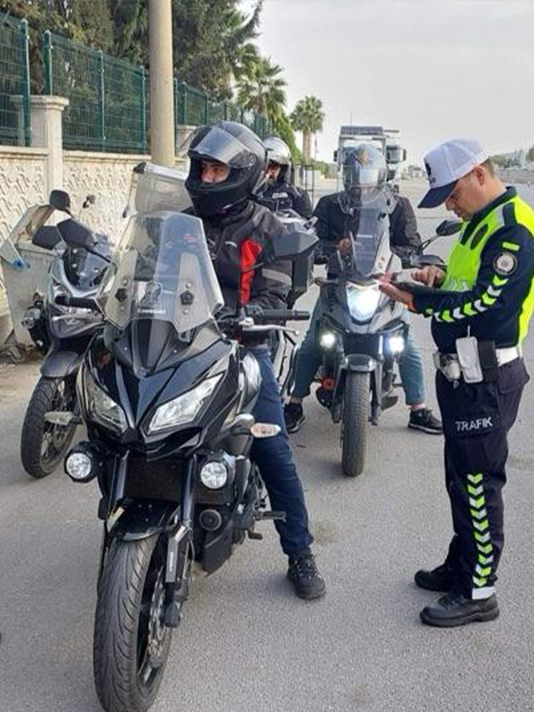 Manisa’da 3 Günlük Motosiklet Denetiminde 696 Sürücüye Ceza (4)