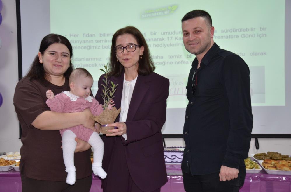 Manisada Dunya Premature Gunu Duygu Dolu Etkinlikle Kutlandi (4)