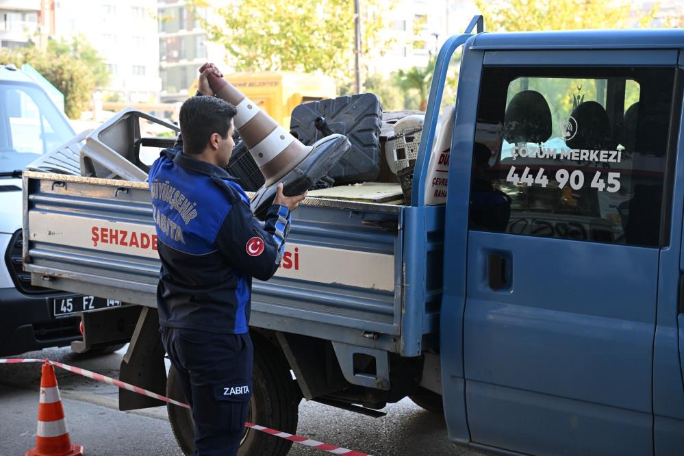 Manisa’da Kaldırım Işgallerine Sıkı Denetim (2)