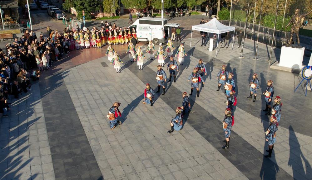 Manisa’da Öğretmenlerden Muhteşem Halk Dansı Gösterisi (4)