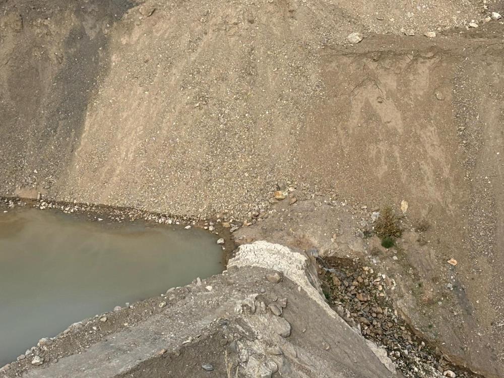 Manisada Tas Ocagindan Dereye Atik Su Soku Yasal Islem Baslatildi (4)