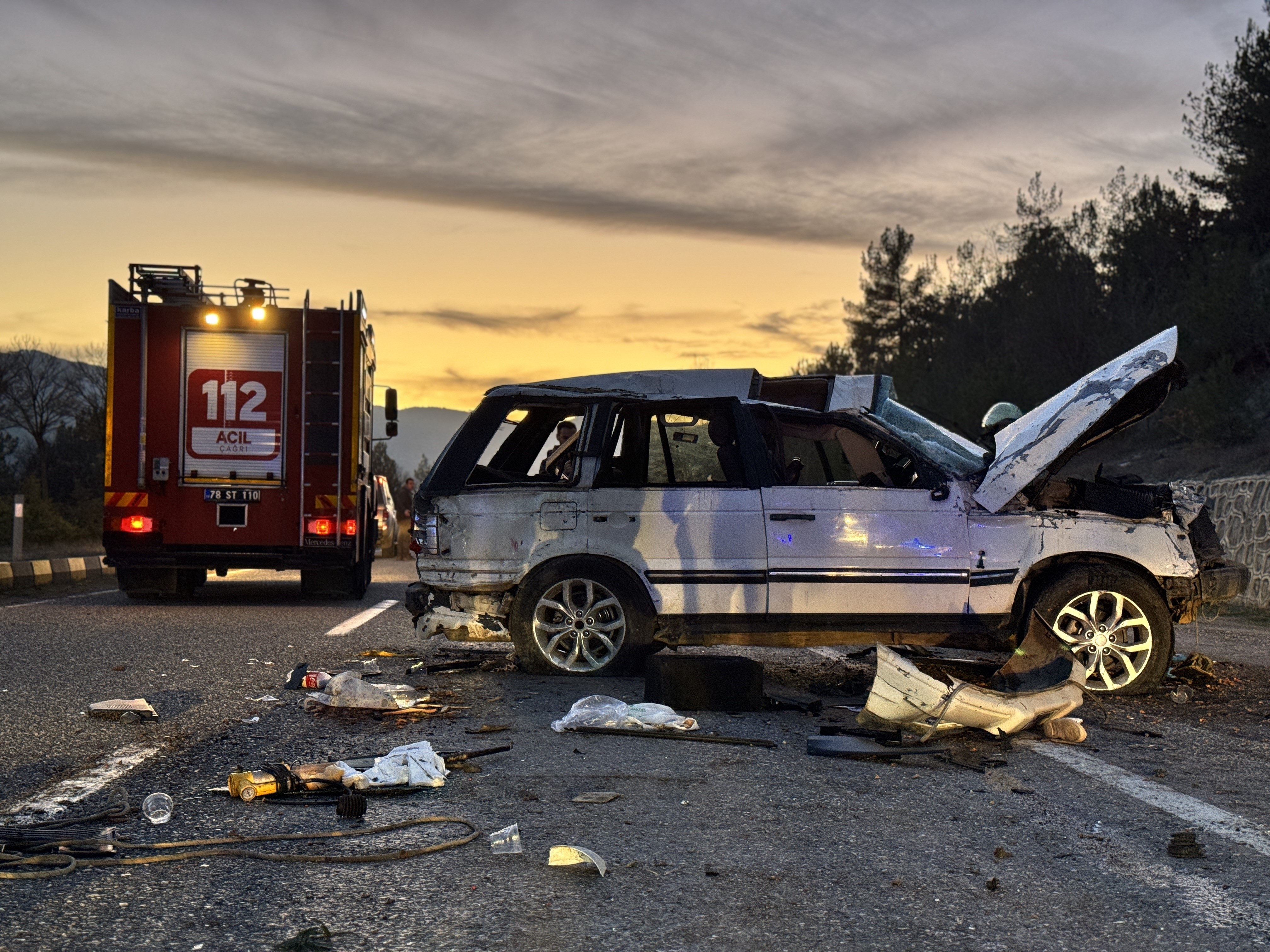 Mantar Toplama Gezisi Acı Bitti Takla Atan Cipte Anne Ve 7 Yaşındaki Oğlu Can Verdi, 7 Yaralı (12)